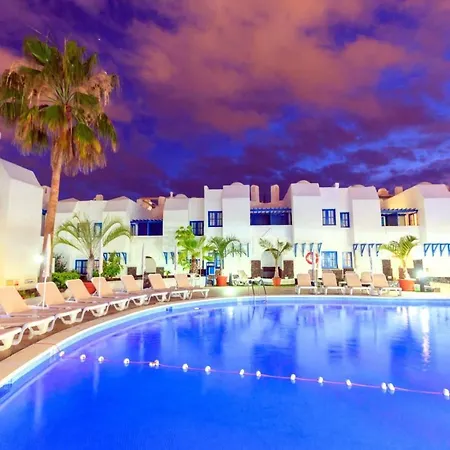 דירה With Wifi, Pool At 400mt Fanabe Beach
